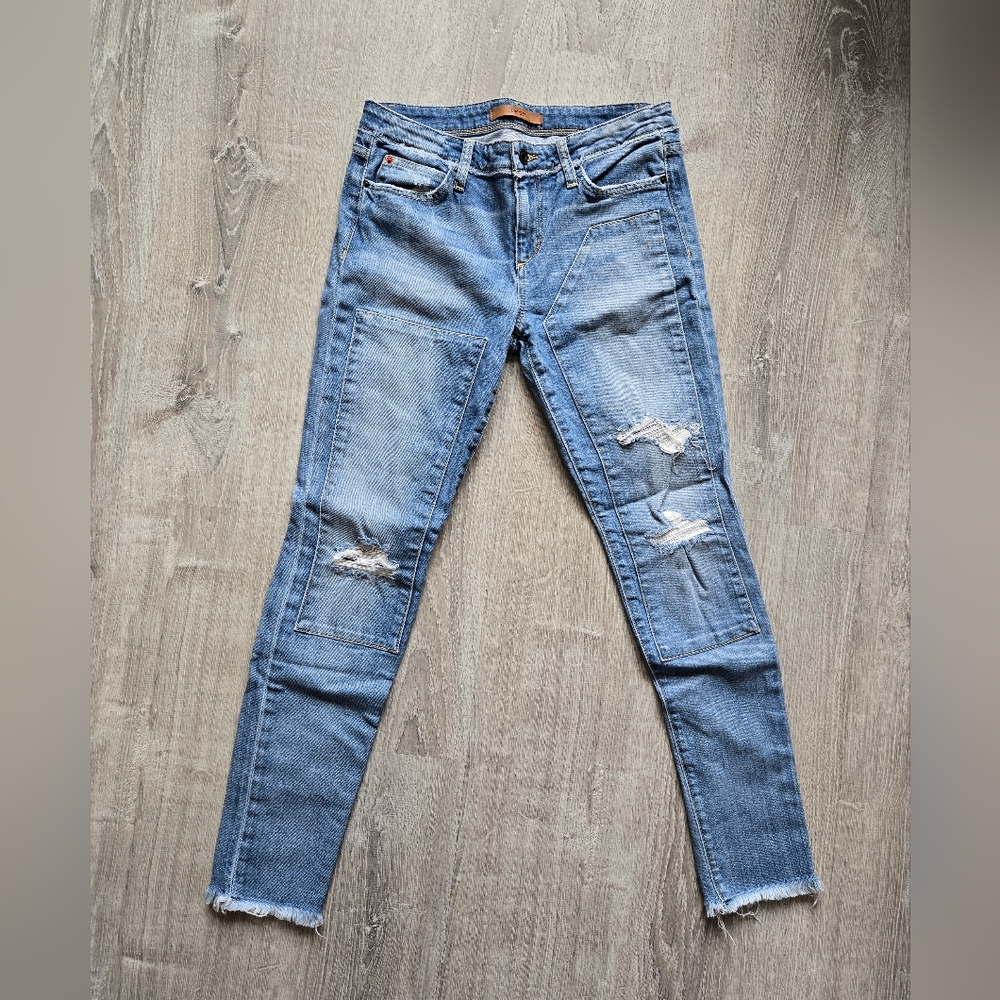 Joe's Jeans The Finn Ankle Women's size 28 Distressed Japanese Denim
